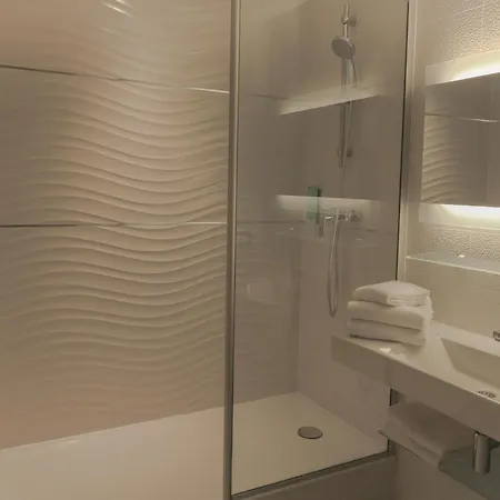 Josse Hotell Antibes