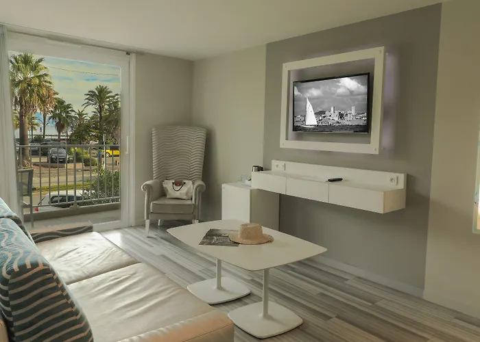 Josse Отель Антиб