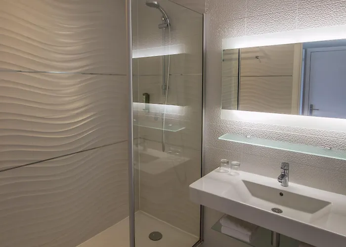 Josse Отель Антиб